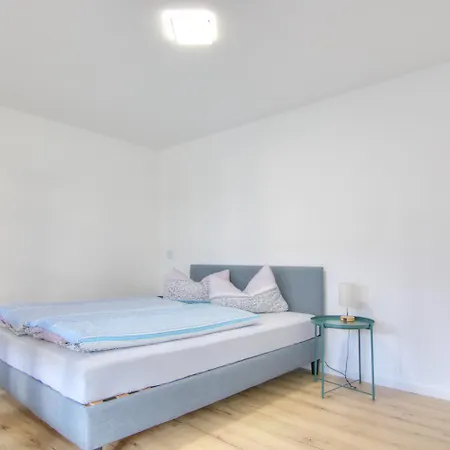 Modernes Wohlfuehl-apartment Mit Glasfaser-wlan, Parkplatz In Der Naehe & Kueche In Apartmán Bad Wimpfen