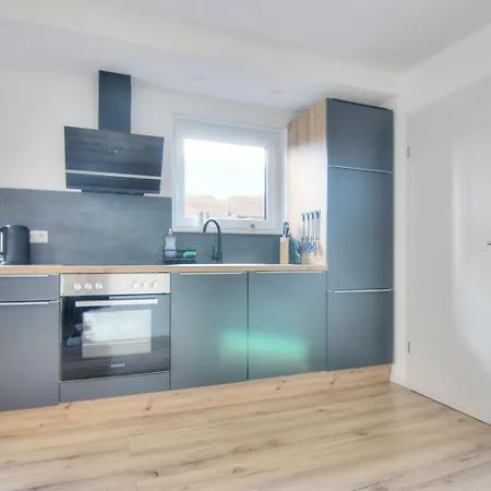 Modernes Wohlfuehl-apartment Mit Glasfaser-wlan, Parkplatz In Der Naehe & Kueche In Bad Wimpfen
